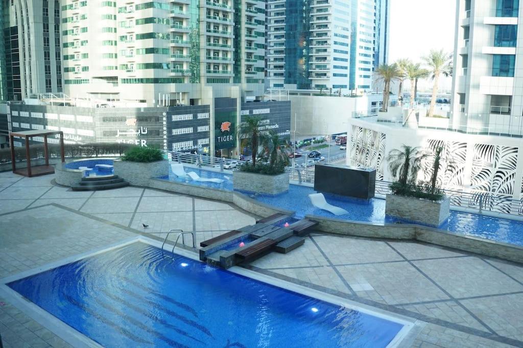 Marina View,central Location,public Transport Access,dwellingz
