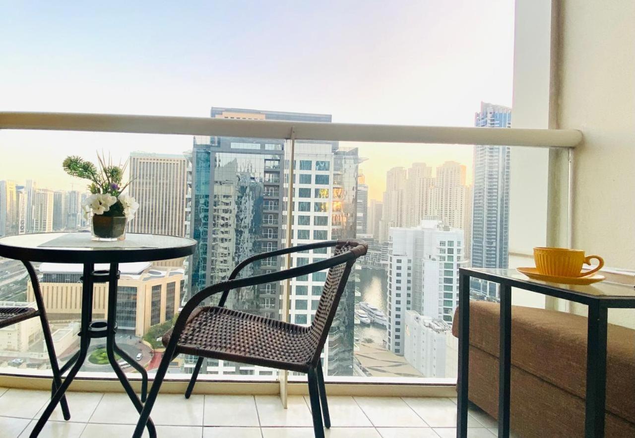 Apartment Marina And Sea View At 10mn From Jbr & Metro Deluxe For 4ppl Late Check-in & Late Check-out Dubai