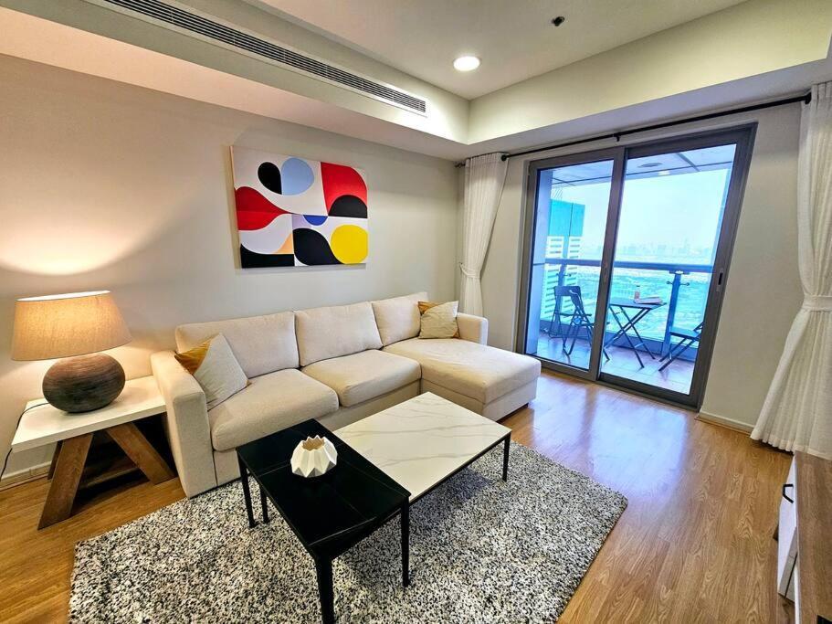 Bright Apt- Close To Barasti * Dubai