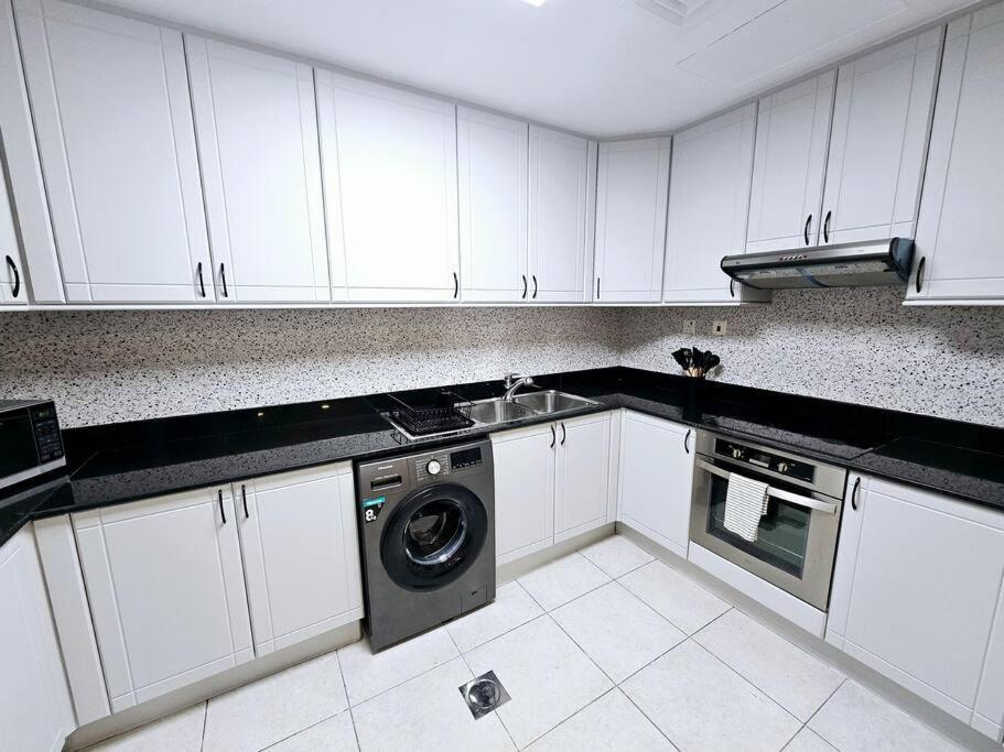 Apartament Bright Apt- Close To Barasti Dubai