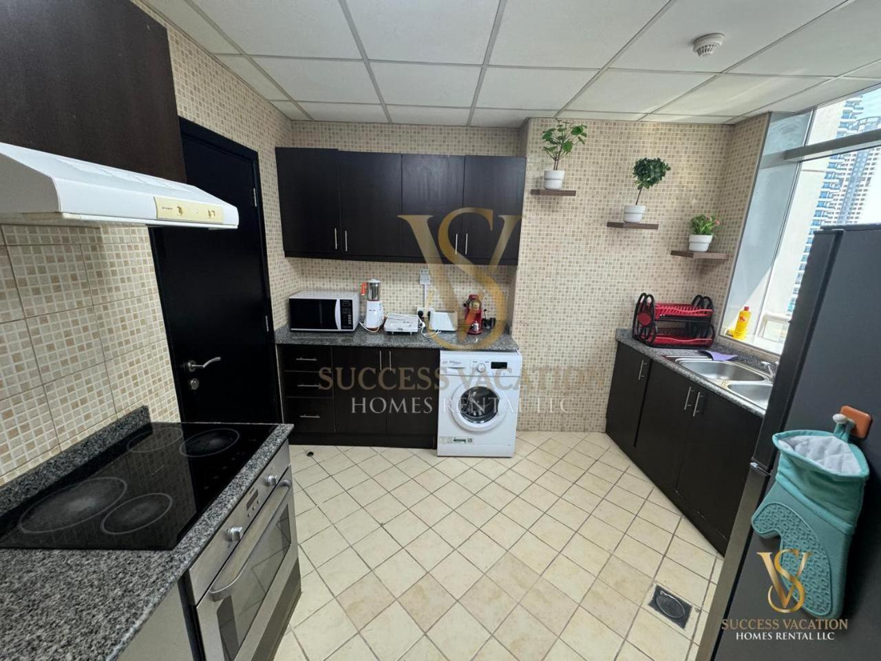 Marina , Success Luxury Apartments, Near Jbr And Metro Station-daily Free Housekeeping Included Lejlighed Dubai