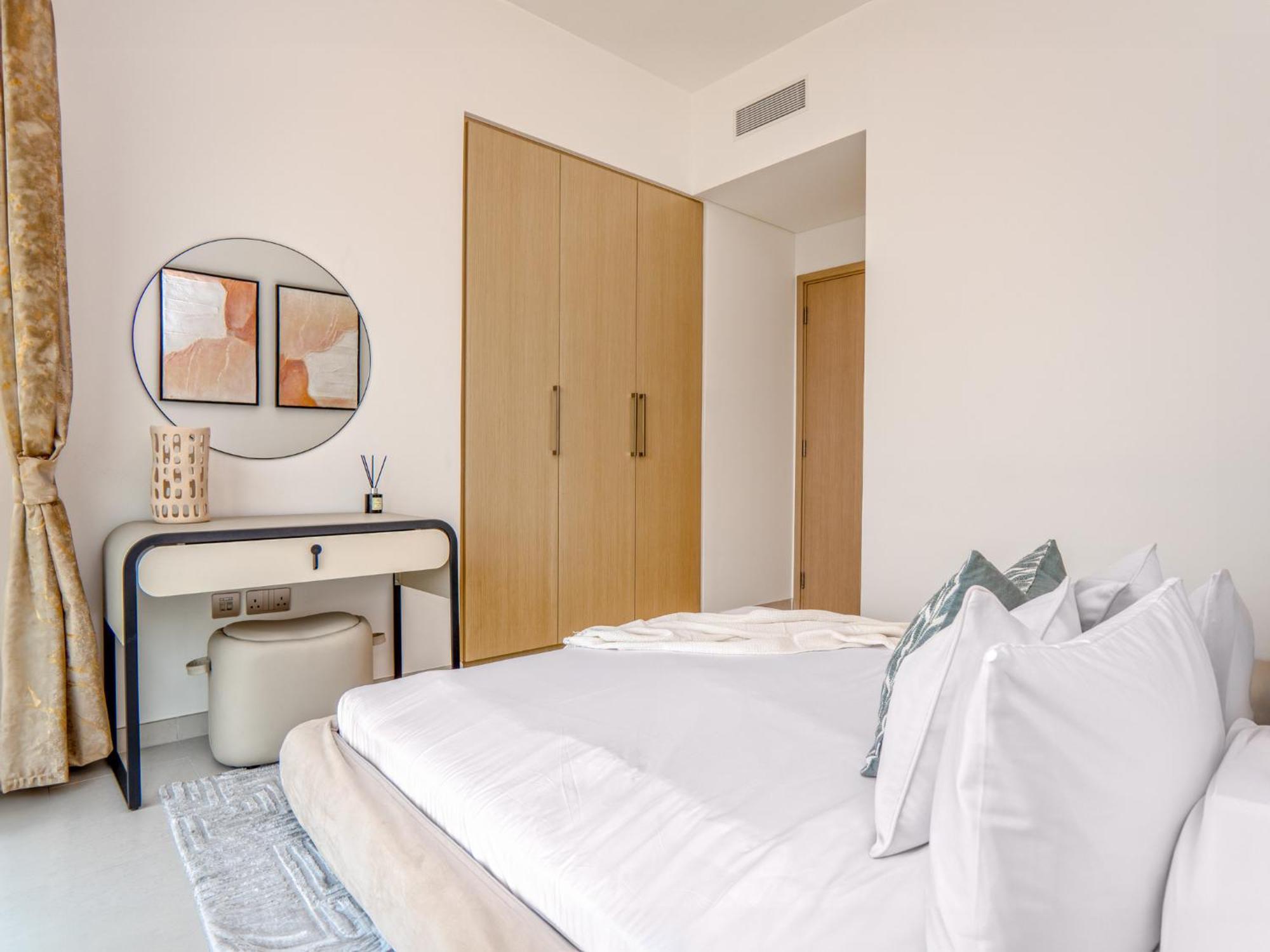 Easygo - 3br & Maid With Full Burj Khalifa And Fountain View Burj Royale Dw Dubai