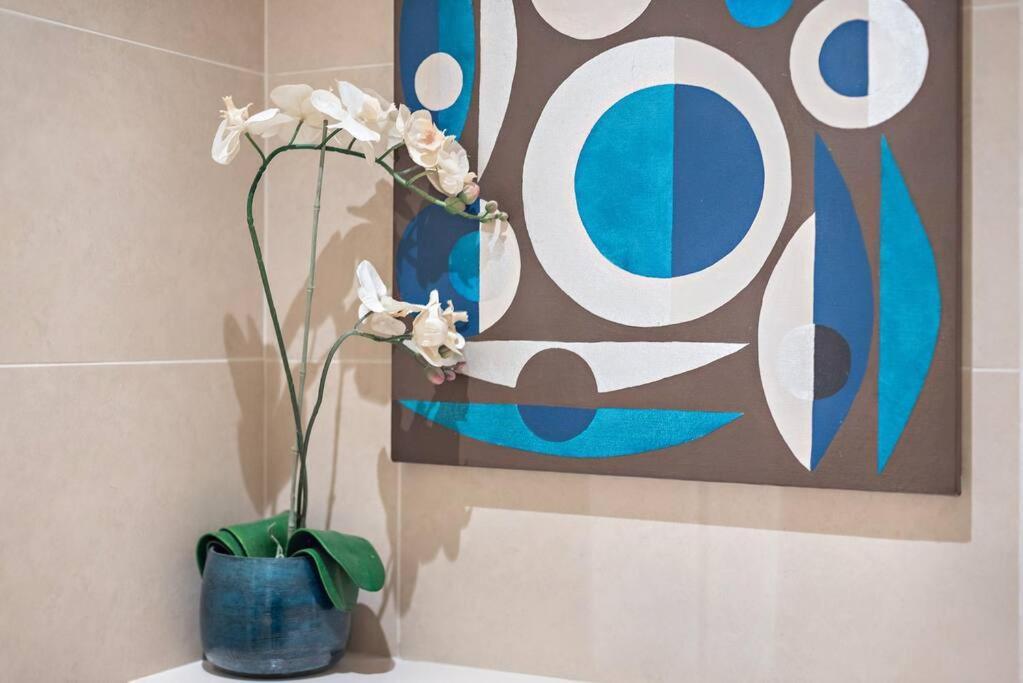 Lägenhet First Class 1br Modern Comforts With Pool View *