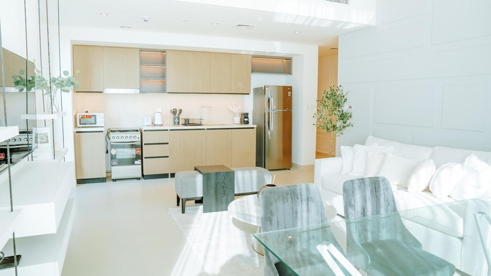Modern 2br Near Mall & Burj Khalif Hébergement de vacances