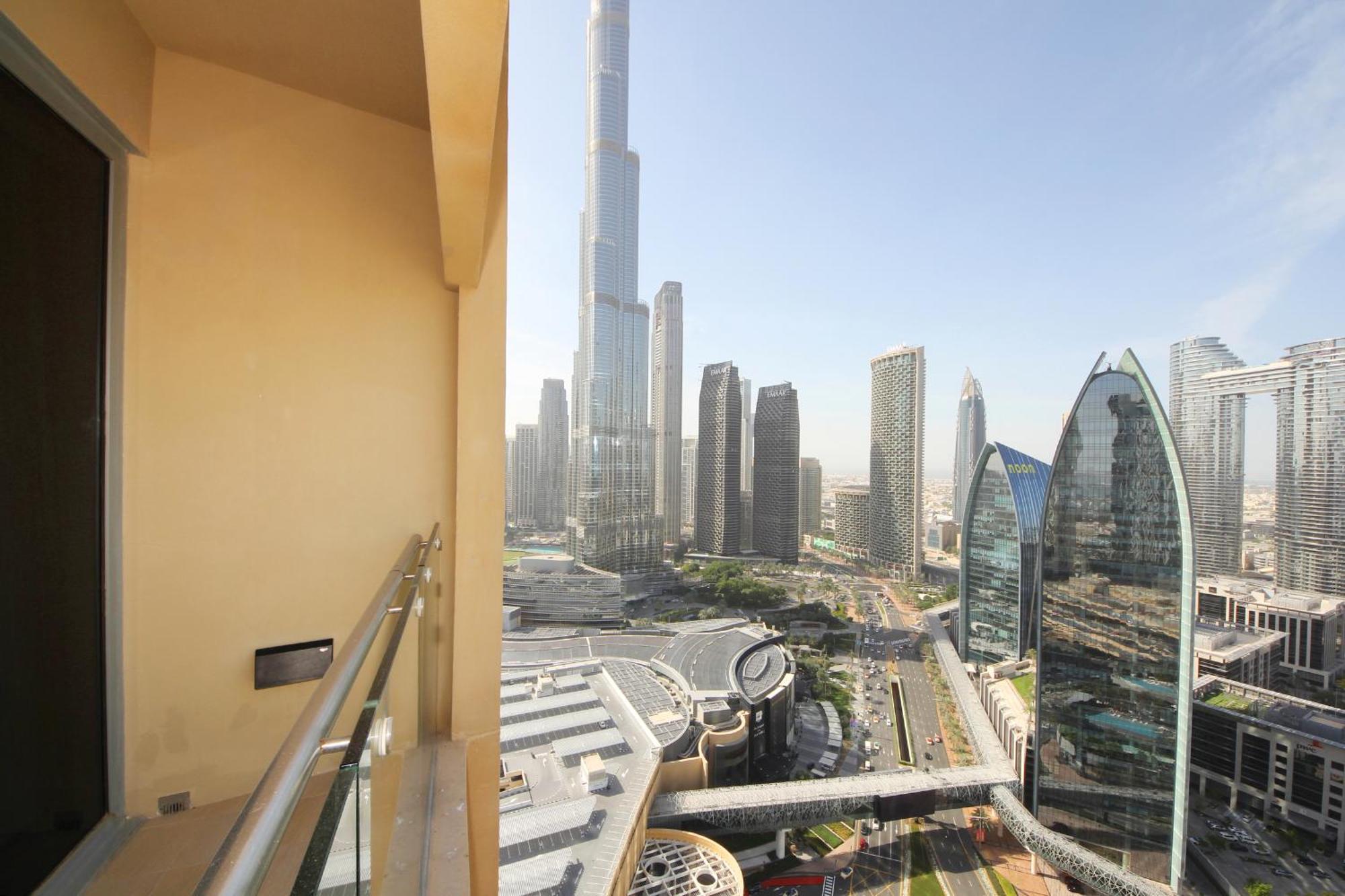 New Arabian -address Emaar Fashion Avenue Dubái