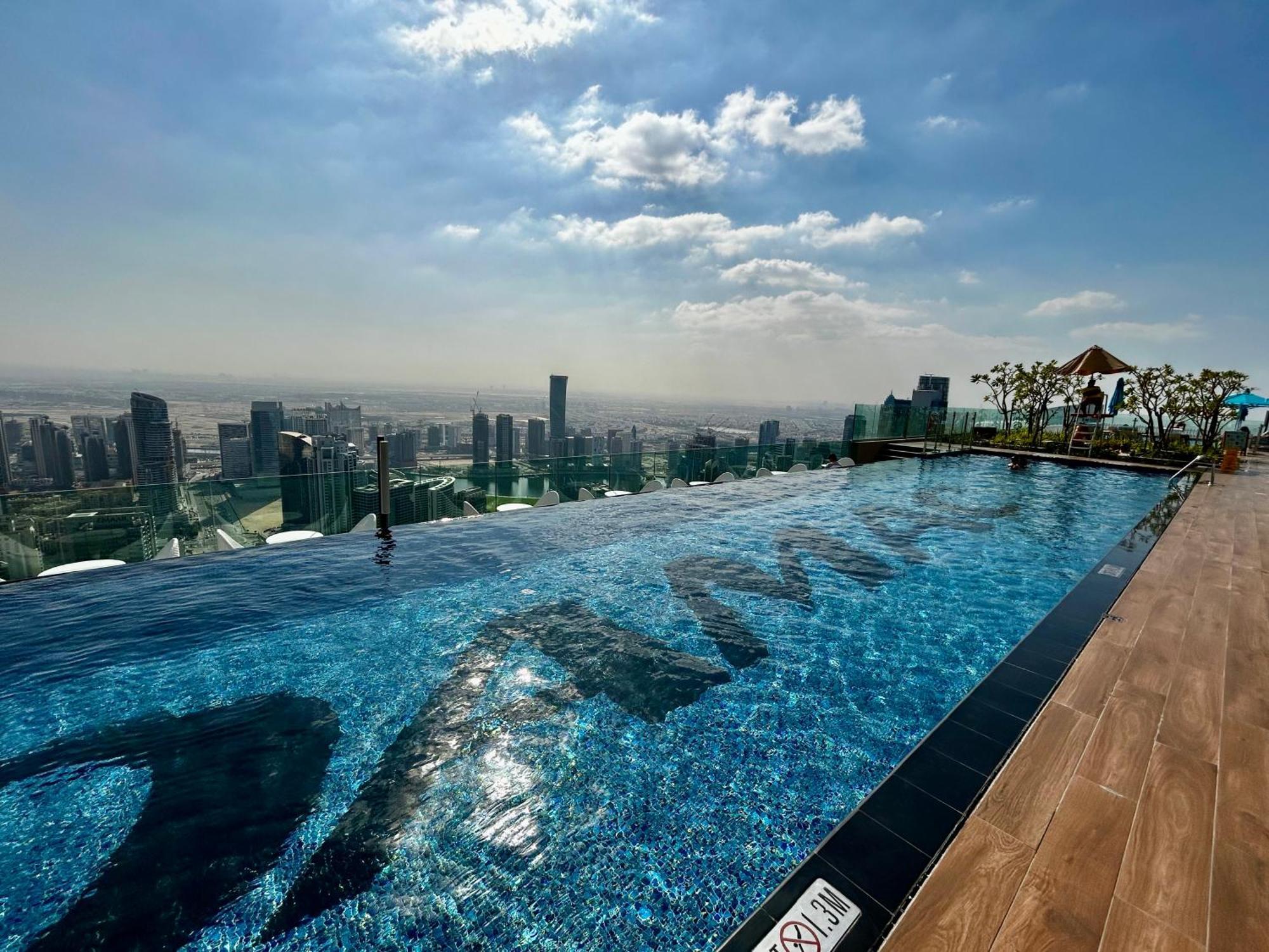 Luxury With Burj Khalifa Views & Infinity Pool *