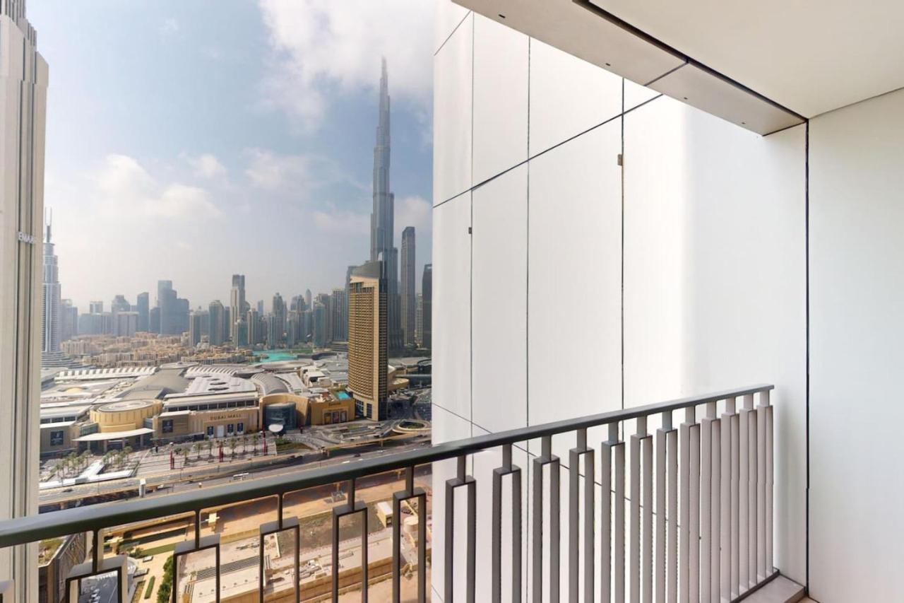 Downtown Views 2 - Sleek Two Bedroom * Dubaï