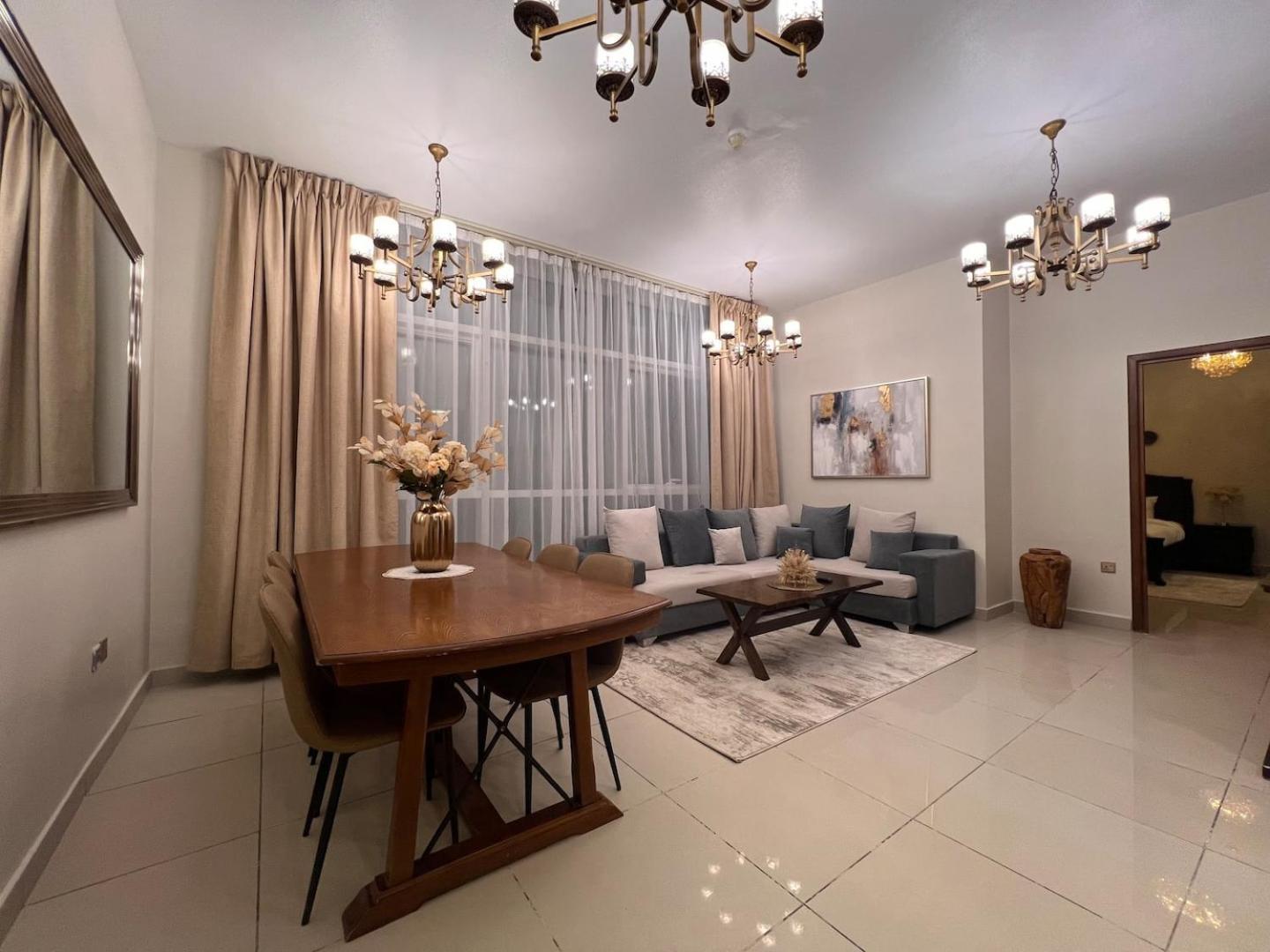 Aparthotel Views To Feed Your Soul On 60th Floor Dubai