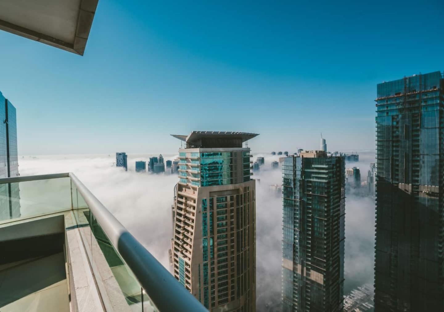 Iconic Marina & Sea Views From The 52nd Floor Dubai