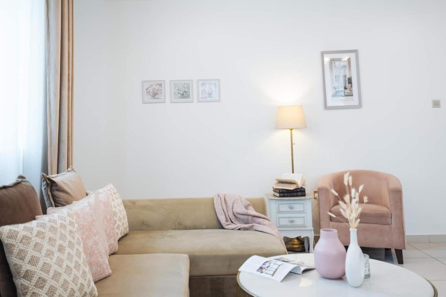 Charming Warm With Amazing Views Of The *
