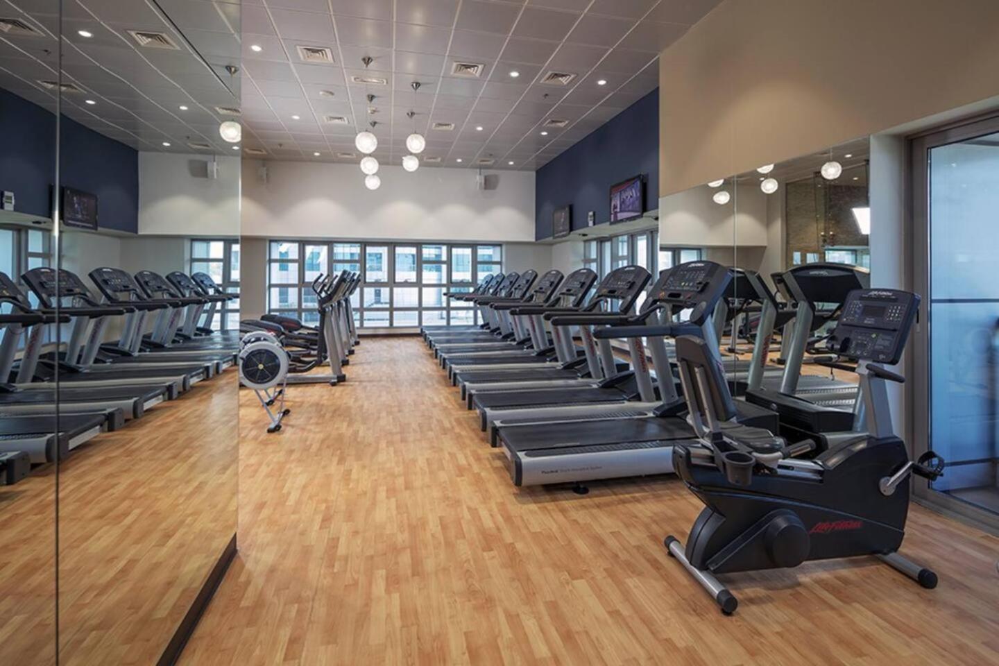 Sea & Palm View Elegant 1 Bedroom Appartamento Dubai