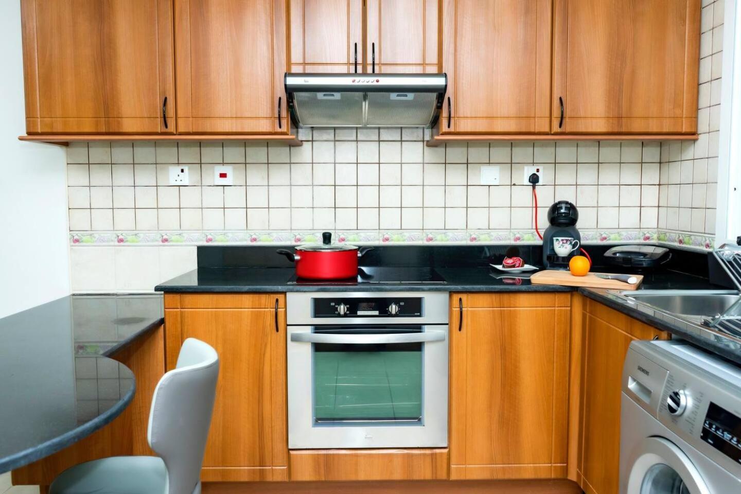 Sea & Palm View Elegant 1 Bedroom Appartamento Dubai