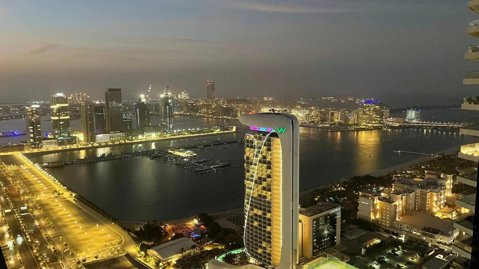 Appartamento Sea & Palm View Elegant 1 Bedroom Dubai