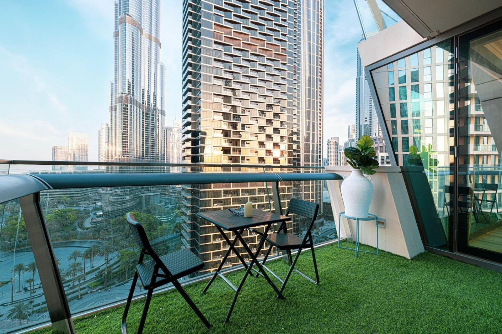 Elite Class 2br Luxe Burj Khalifa View Big Living *