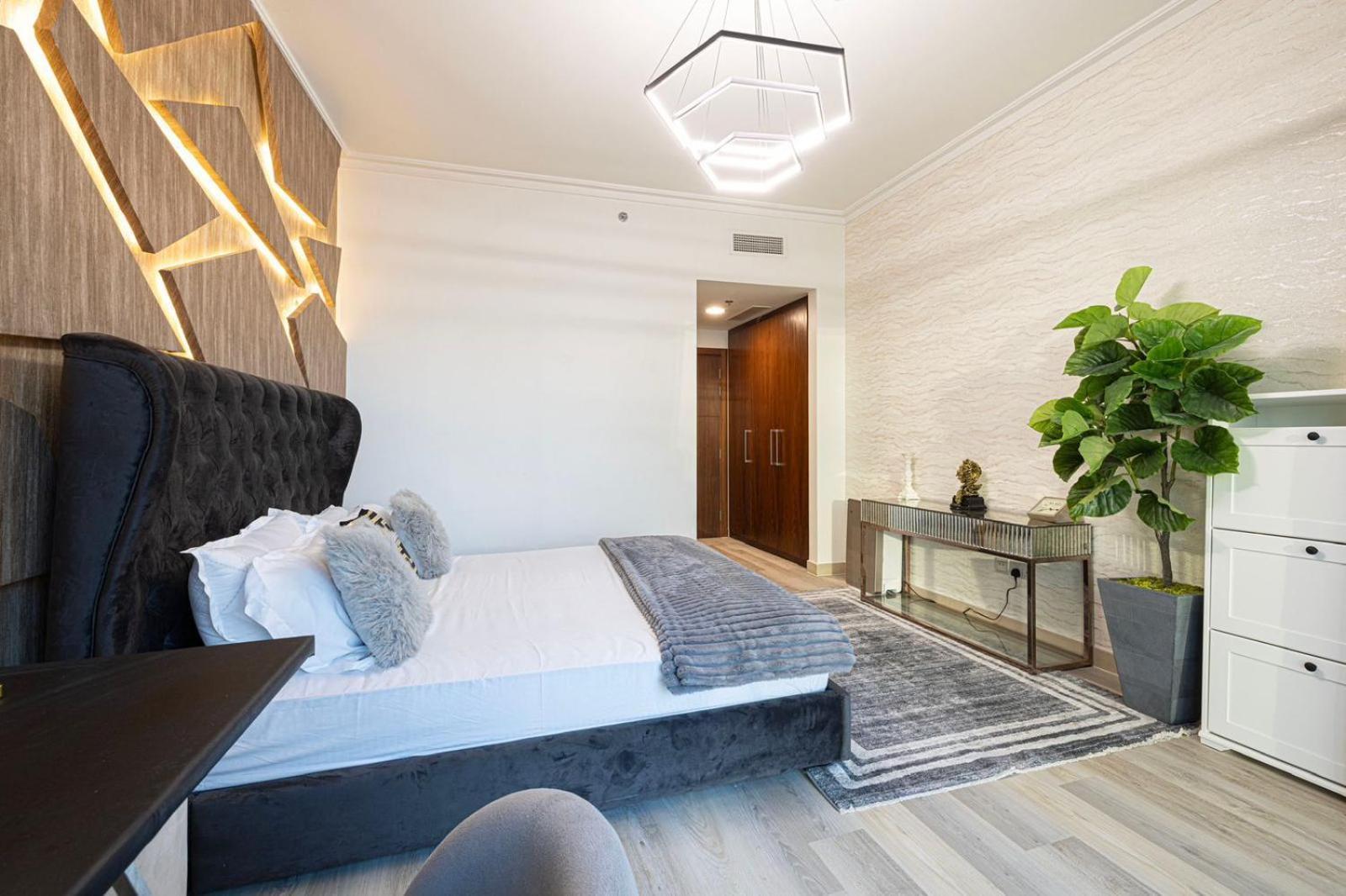 Elite Class 2br Luxe Burj Khalifa View Big Living Apartment
