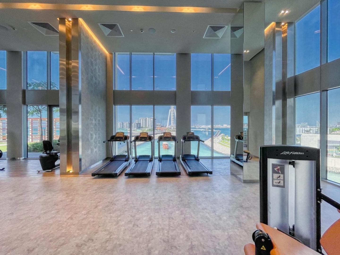 Lägenhet Guestready - Contemporary With Ain View Dubai