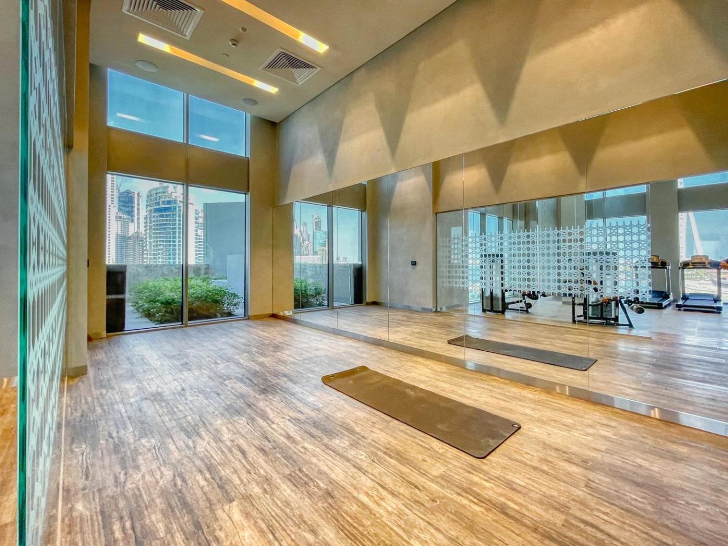 Lägenhet Guestready - Contemporary With Ain View Dubai