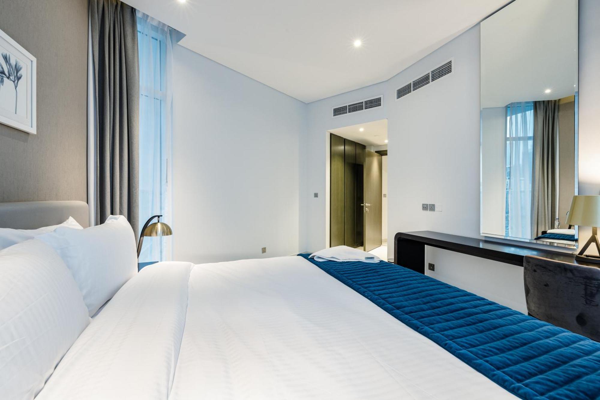Aliving-luxury 2br Damac Maison Prive A, Business Bay- 1110