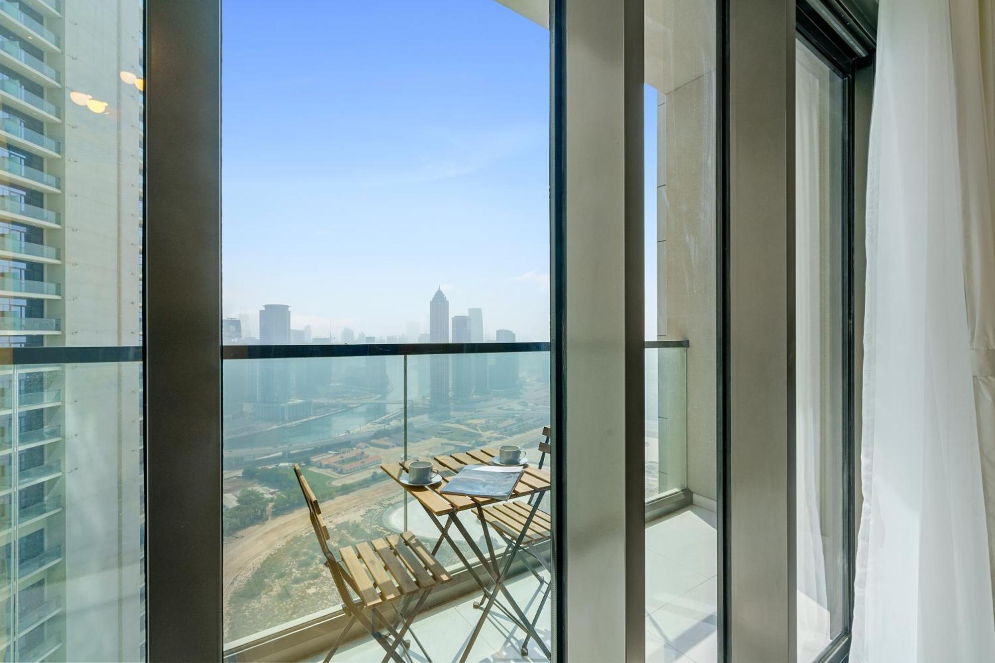 Apartment Stylish With Great Views High Floor