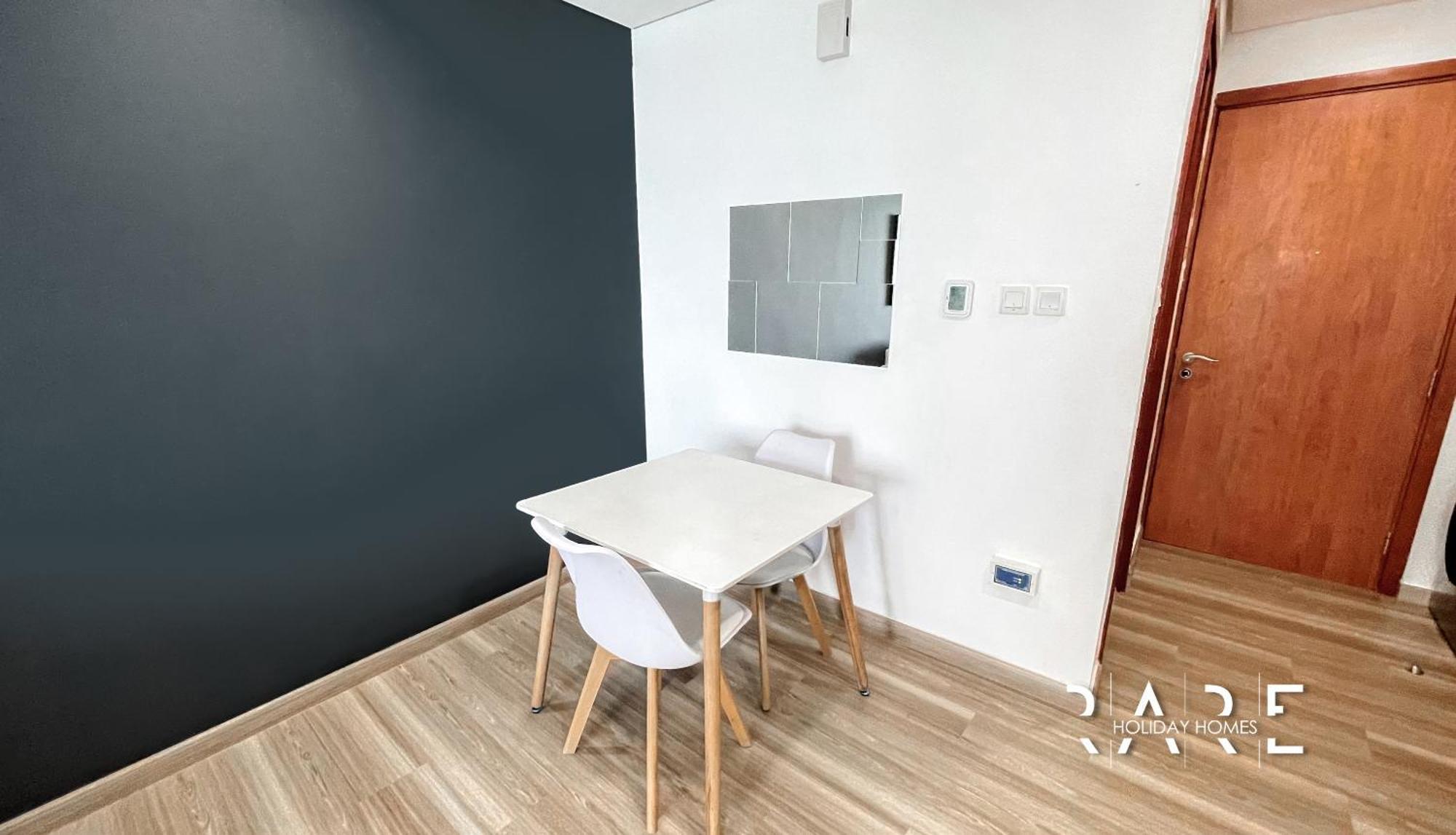 Rare Homes - Crescent Tower - Impz - Production - R704 Apartment *