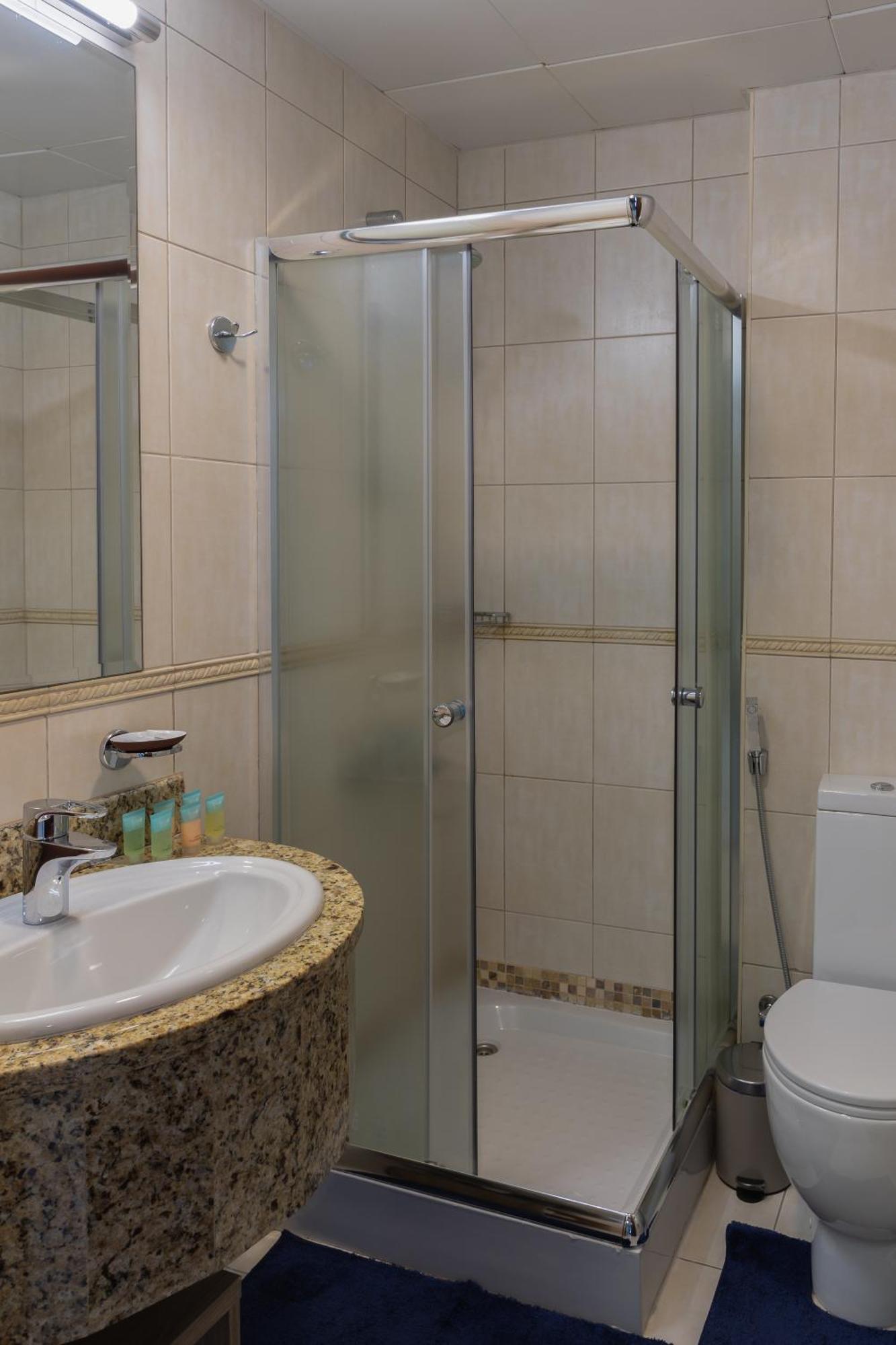 Marina View,central Location,public Transport Access,dwellingz