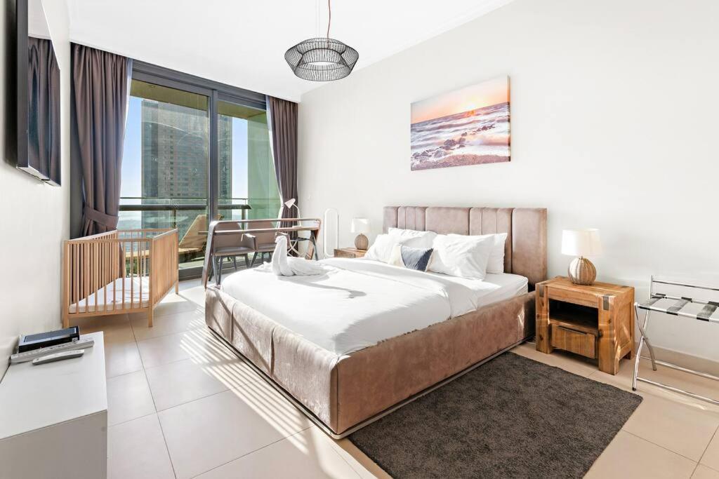 First Class 2br Chic Cityscape Appartement *