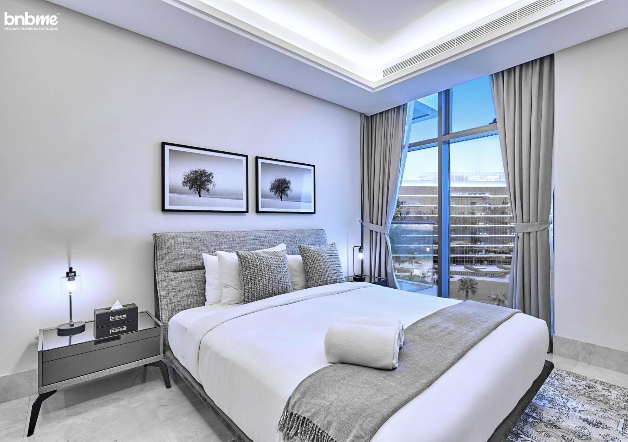 Bnbme - Th8 Palm Apartment *