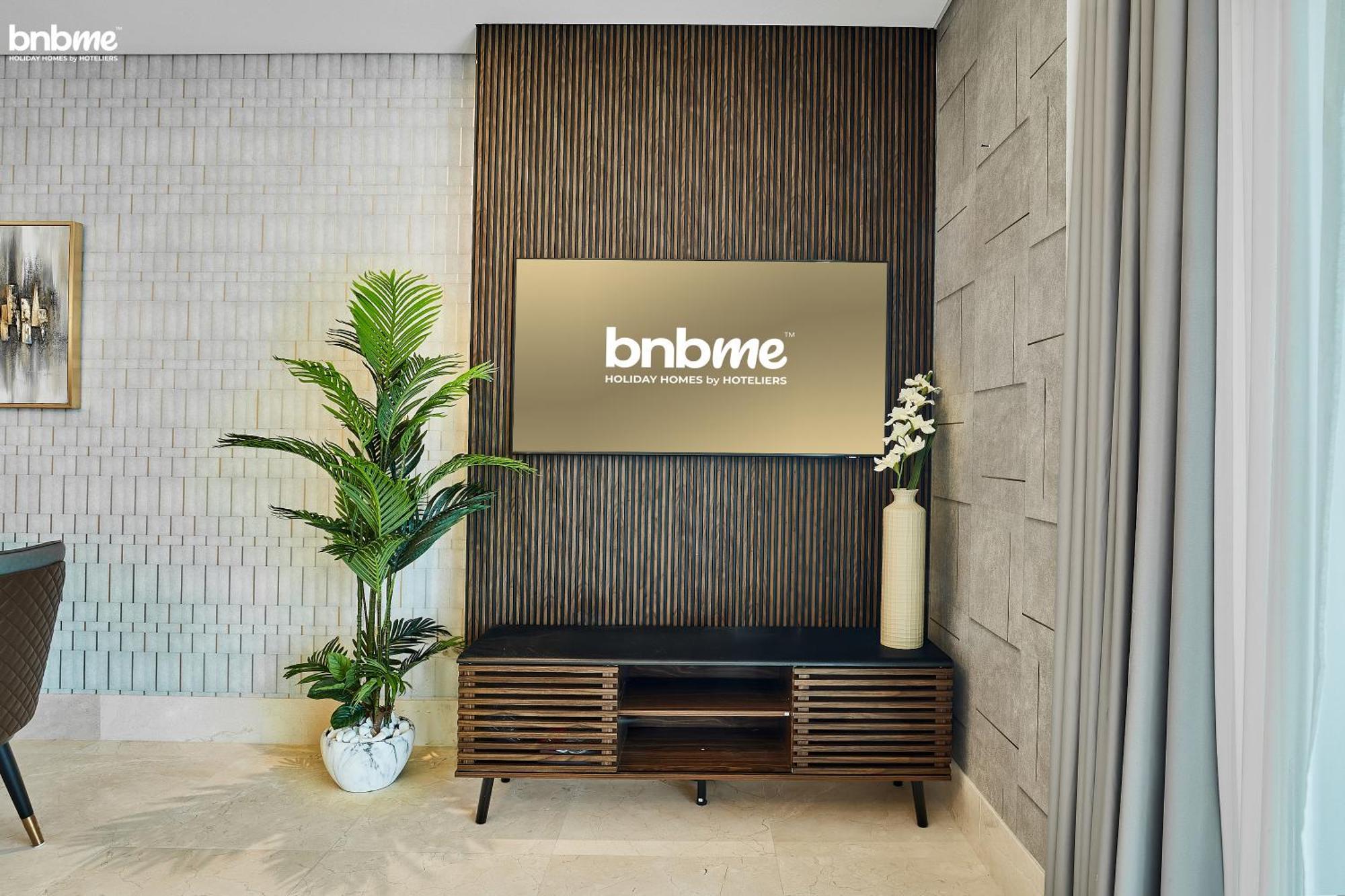 Apartment Bnbme - Th8 Palm Dubai