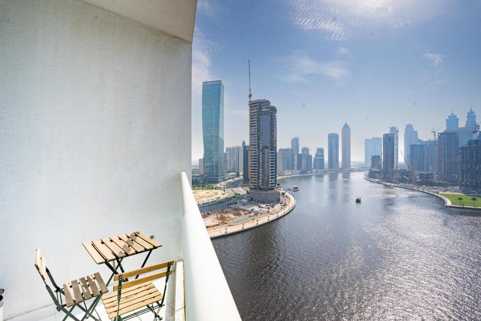 Apartamento Escape 24 Luxury Damac Maison Prive Business Bay Dubái