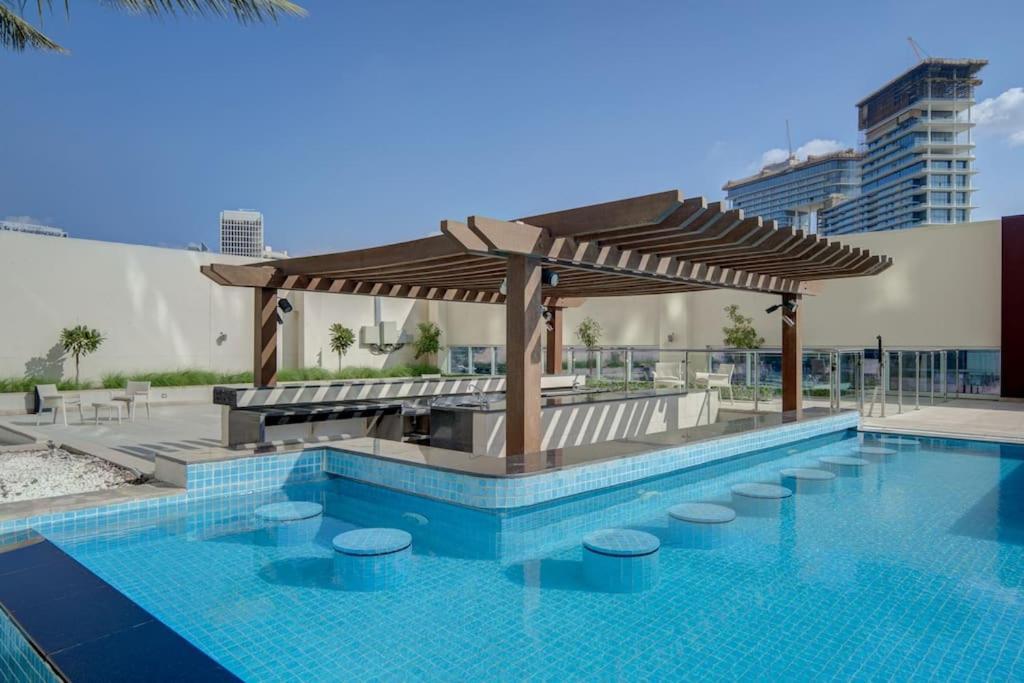 Stylish With Storage In L Fits 2 Dubaï