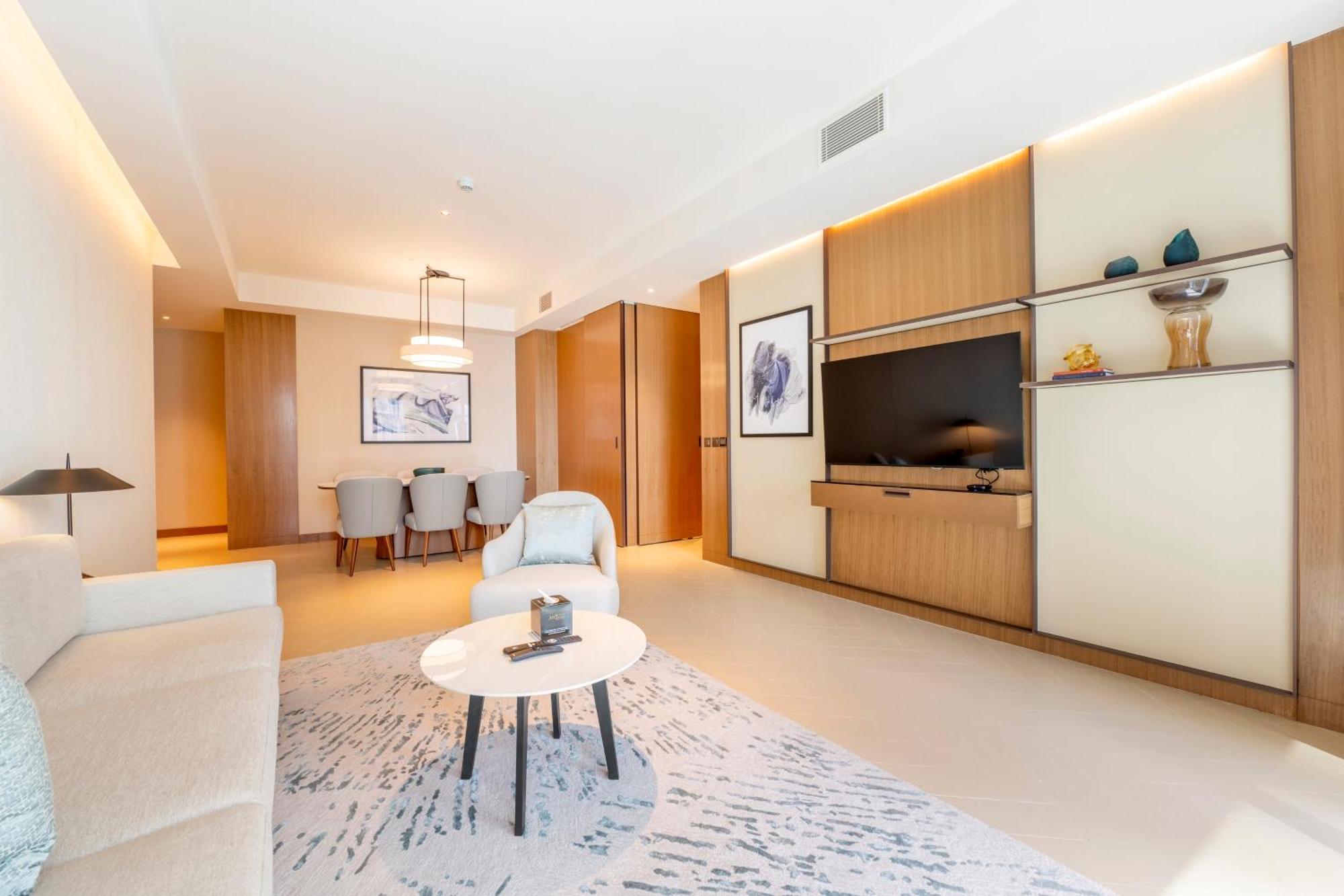 Luxe 3-br In Address Opera With Full Burj View Dubaï