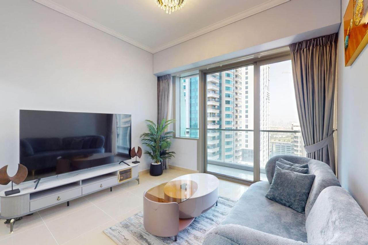 Apartment Ocean Heights - Exquisite One Bedroom