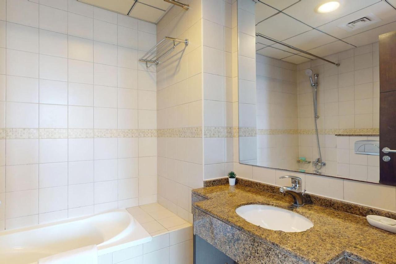 Bay 2 - Ideal Two Bedroom *