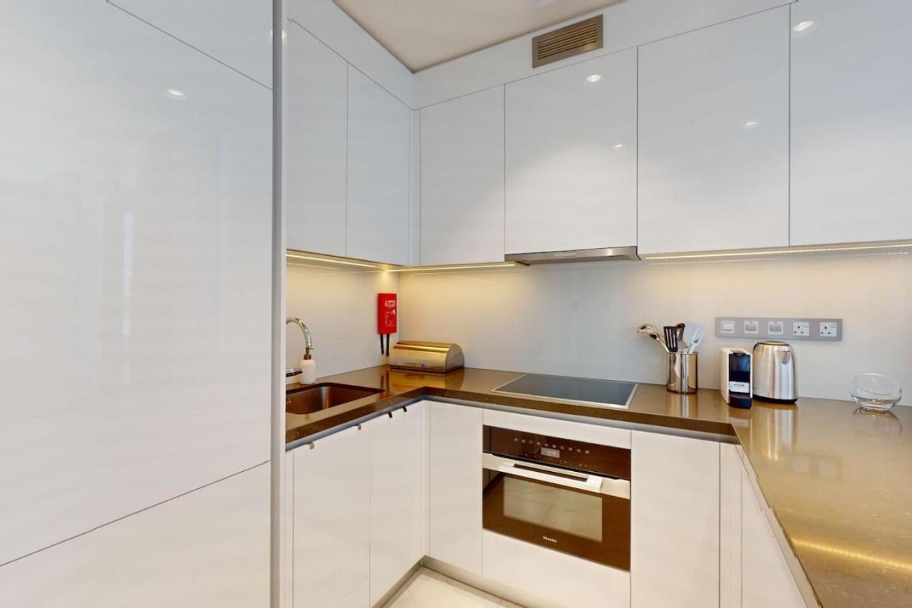 Residences 29 - Divine Beachfront One Bedroom Apartemen Dubai