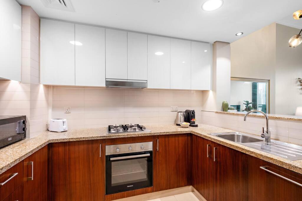 Appartamento First Class 1br Burj Khalifa & Fountain Views *