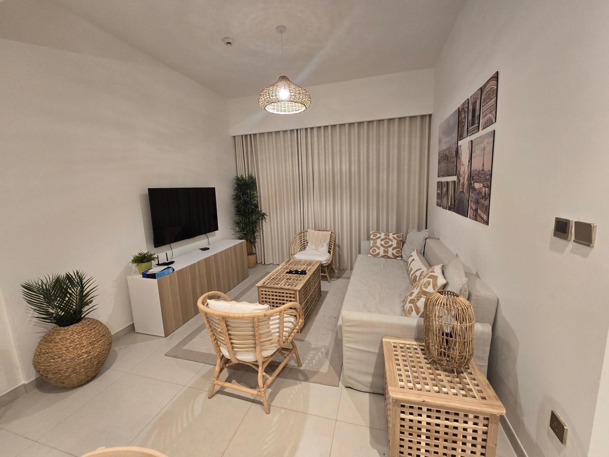 1 Bedroom High Floor With Stunning Night View-3 Mint Walk To Mall & Burj Khalifa