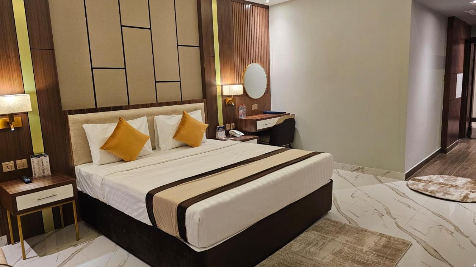 Concorde Deira -formerly Golden Tulip Deira Hotel Dubaï