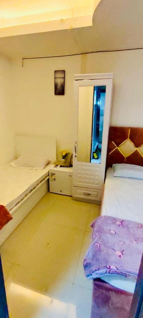 Pensión For 3 Person *