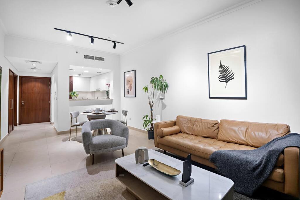 First Class 1br Iconic Cityscape Haven Apartamento Dubái