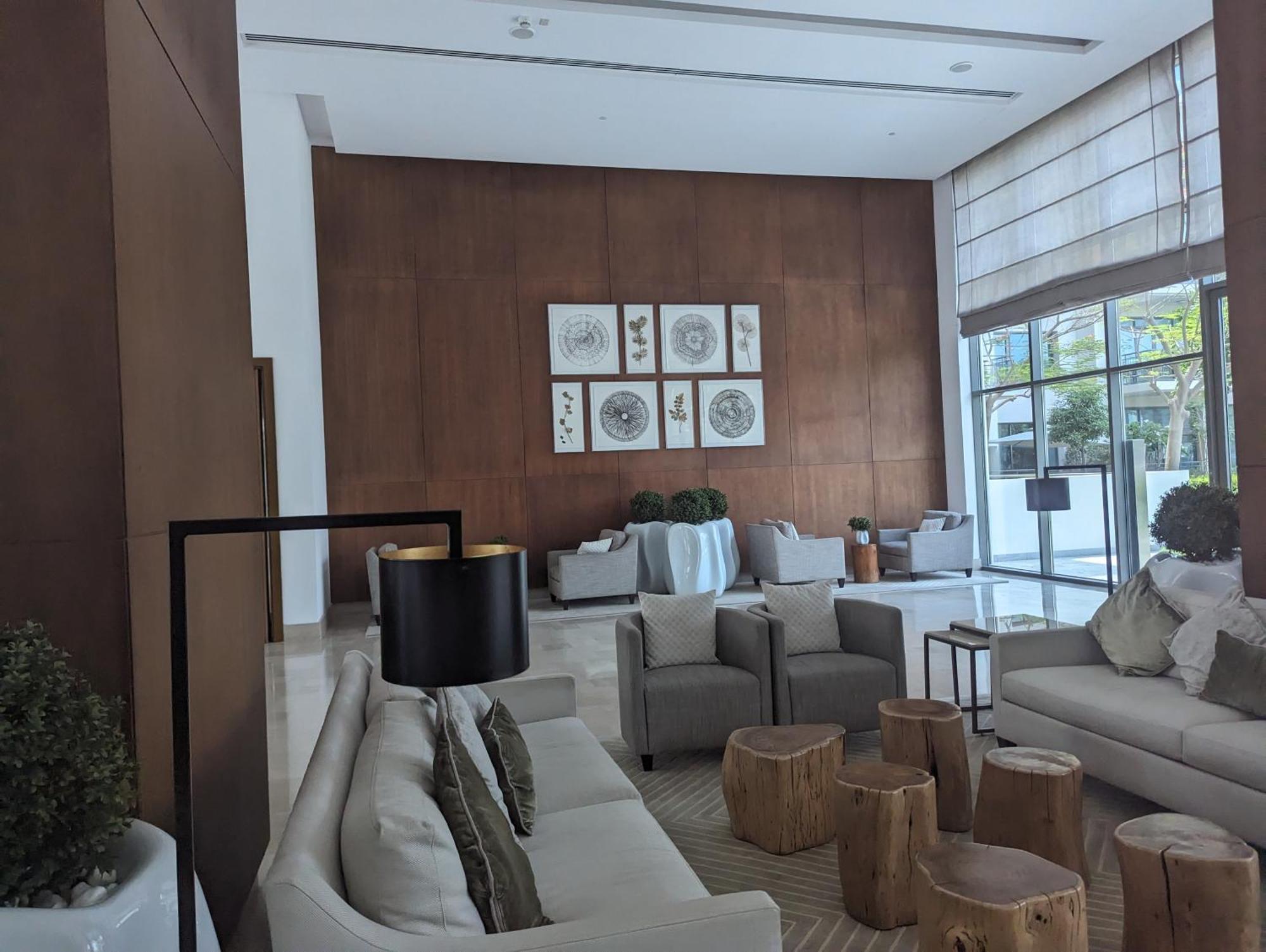 Apartamento Oasis In - Expat Preferred Community - The Greens - The Views - Perfect For Business And Pleasure - Close To Metro - Park, Lakes And Jogging 1 Min Walk Away - Yoga Classes By The - 4 People - Big Balcony - 3 Min Drive To Sheikh Zayed Dubai