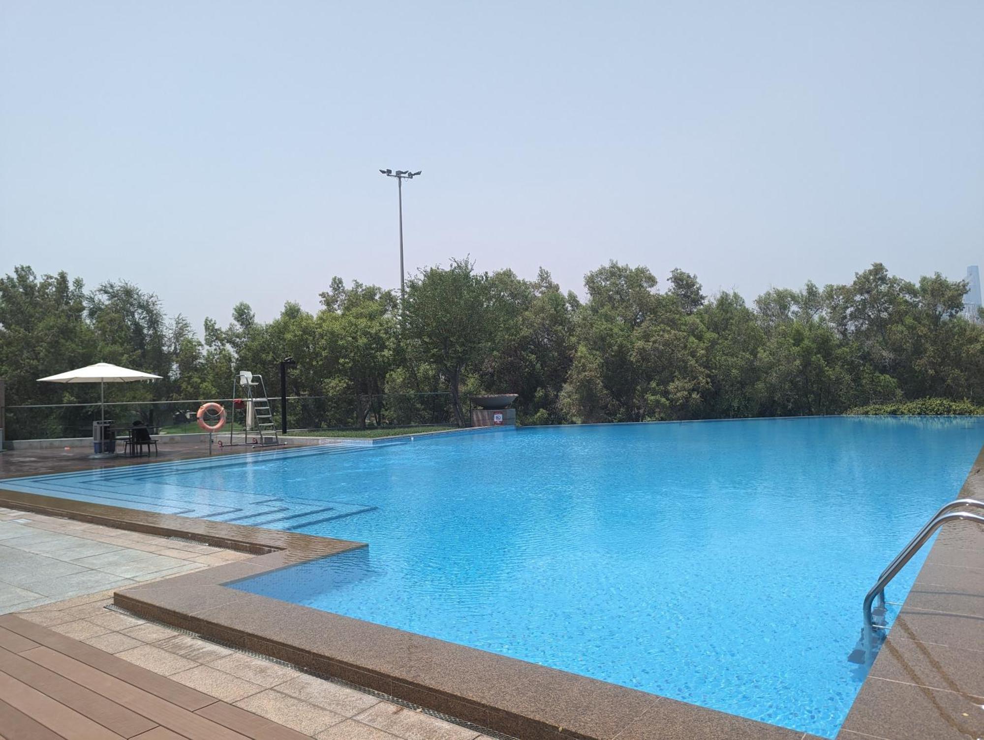 Oasis In - Expat Preferred Community - The Greens - The Views - Perfect For Business And Pleasure - Close To Metro - Park, Lakes And Jogging 1 Min Walk Away - Yoga Classes By The - 4 People - Big Balcony - 3 Min Drive To Sheikh Zayed Apartamento Dubai