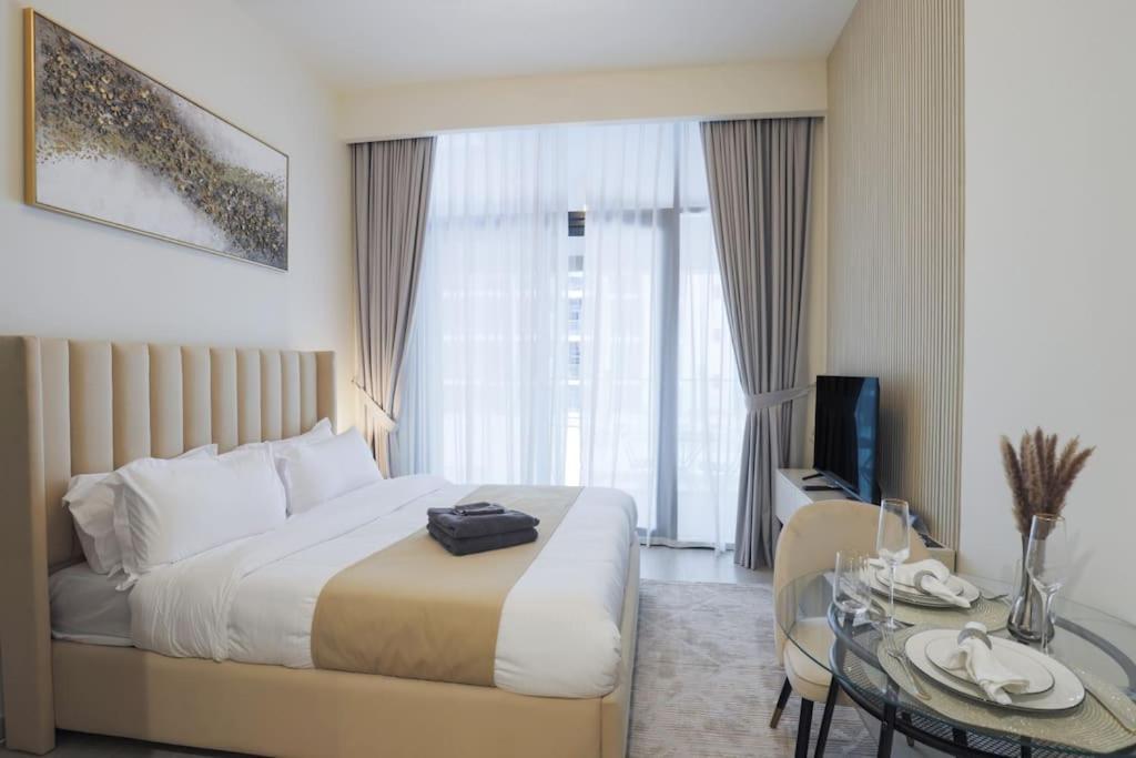 Superb In Azizi Riviera Appartamento Dubai