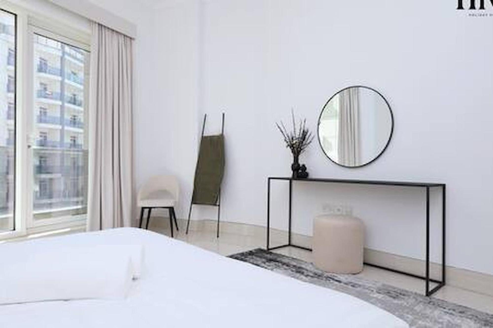 Gorgeous 2 Bed In Al Warqa *