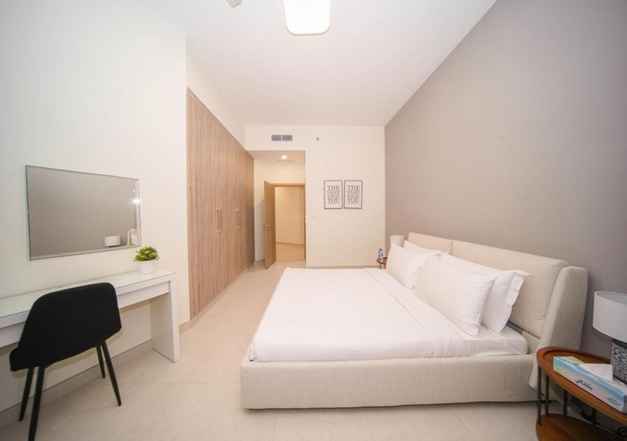 Apartamento Elegant 2br View With Rooftop Pool The Bay Dubái