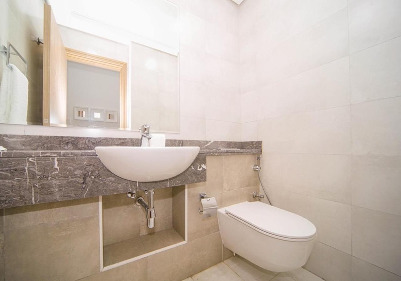 Elegant 2br View With Rooftop Pool The Bay Dubái