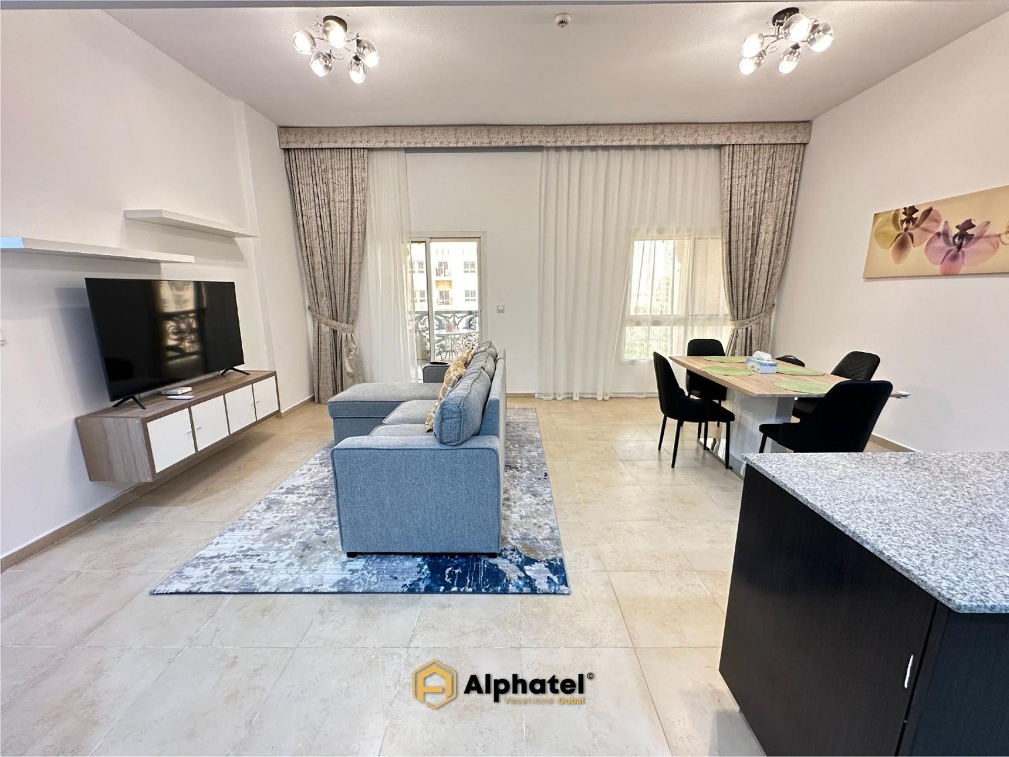 Apartamento 2-bedroom In Remraam Community - - By Alphatel Vacations