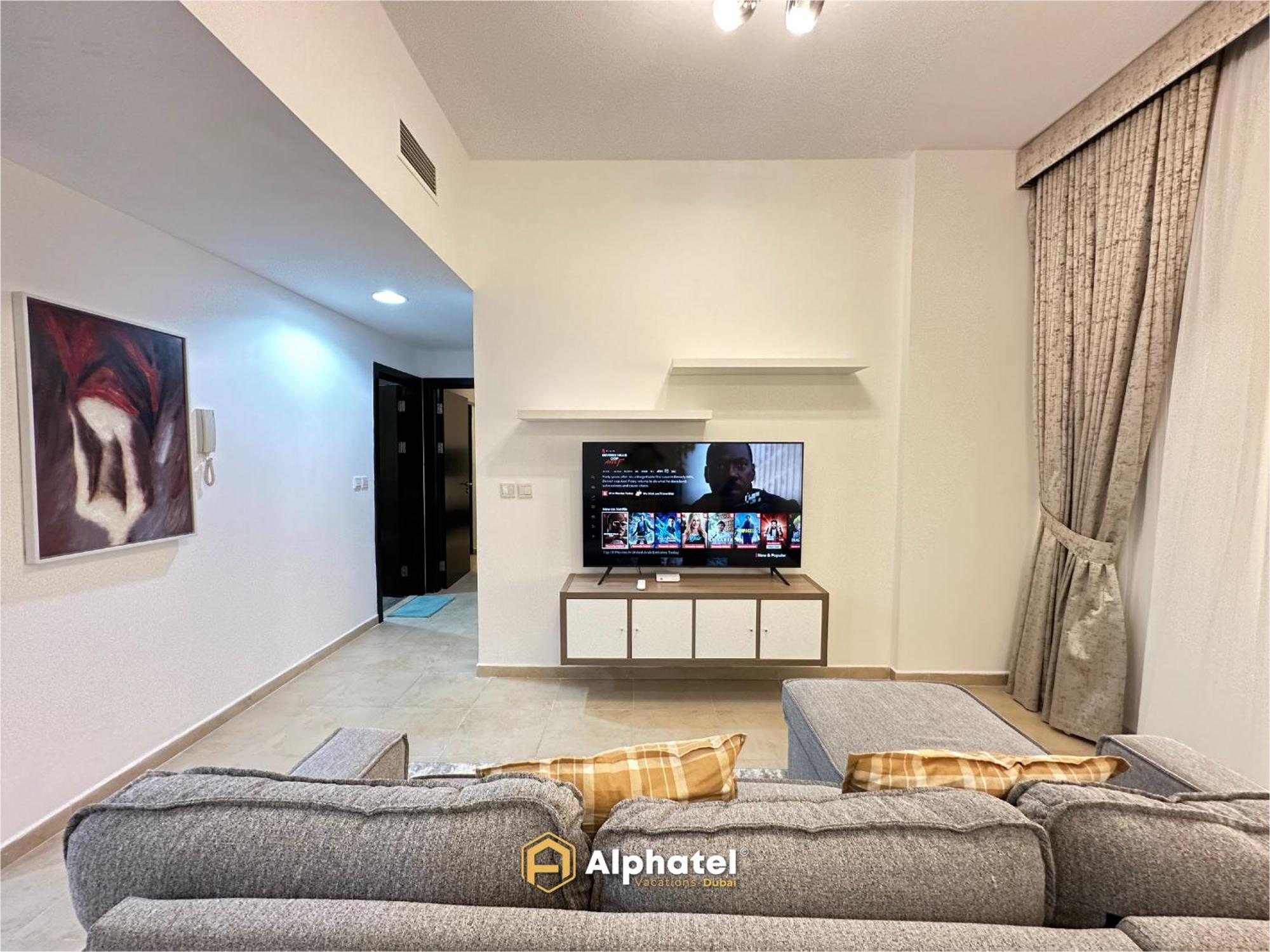 Apartamento 2-bedroom In Remraam Community - - By Alphatel Vacations Dubái