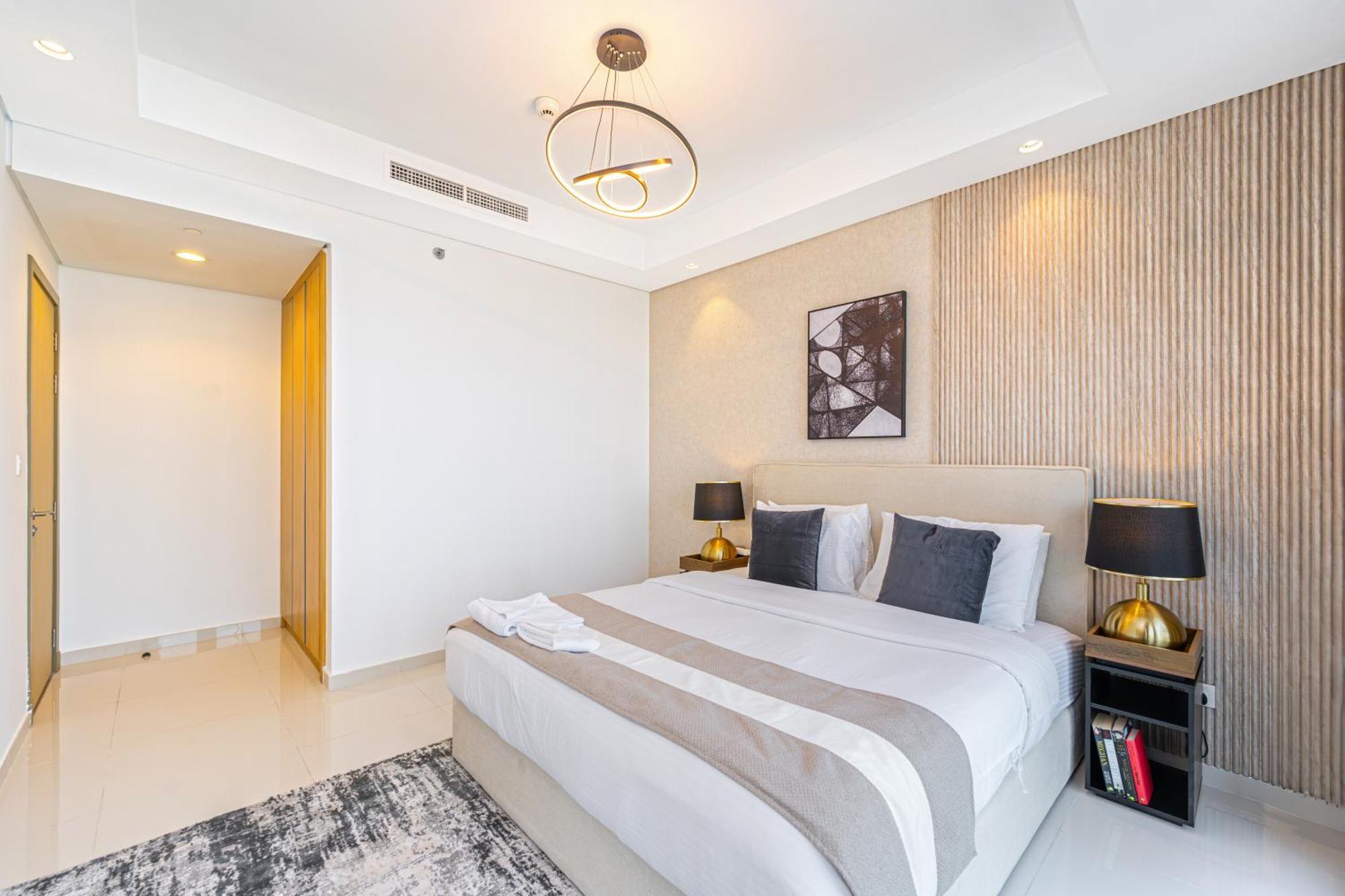 3 King Beds - 7mins To Mall - High Floor Sun Set And Sea View