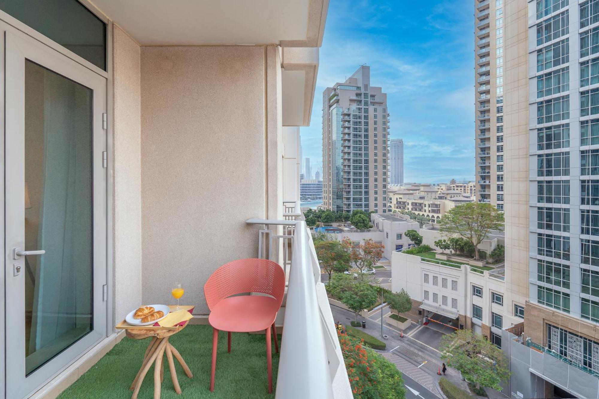 Boulevard 2 Br- Burj Khalifa-dubai Mall- Pool-gym * Dubai