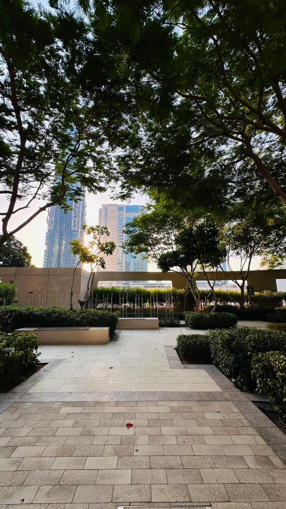 Mall Direct Access - Burj Vista Appartement *